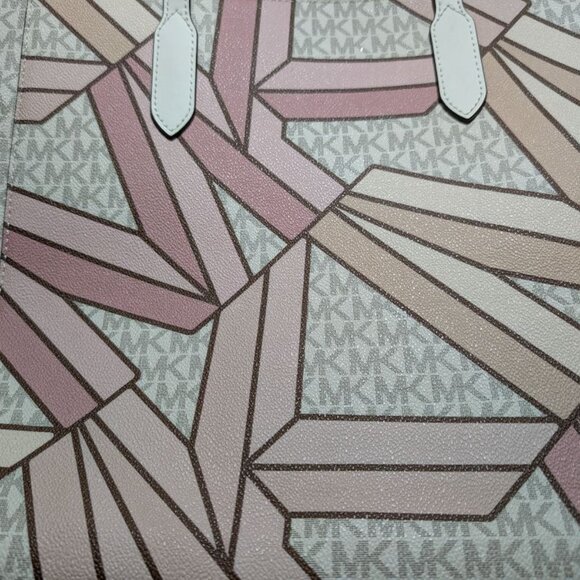 RARE WHITE KORS MK Michael Kors Limited Edition WHITE Tote-Pristine Condition - Picture 2 of 7